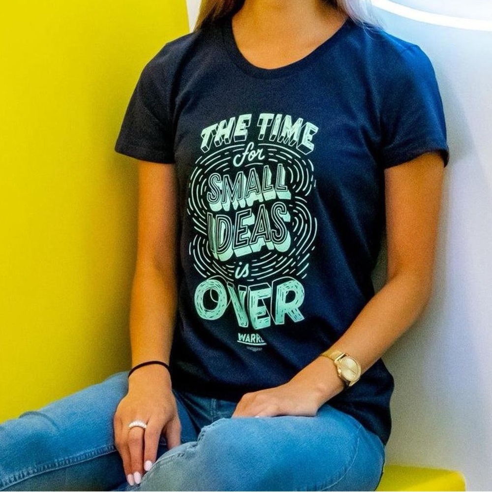 Political t-shirt Elizabeth Warren quote Women’s Small